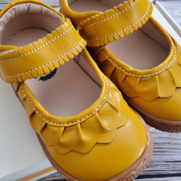 Livie and Luca Ruche Mary Jane Shoes Butterscotch NIB - Picture 4 of 12